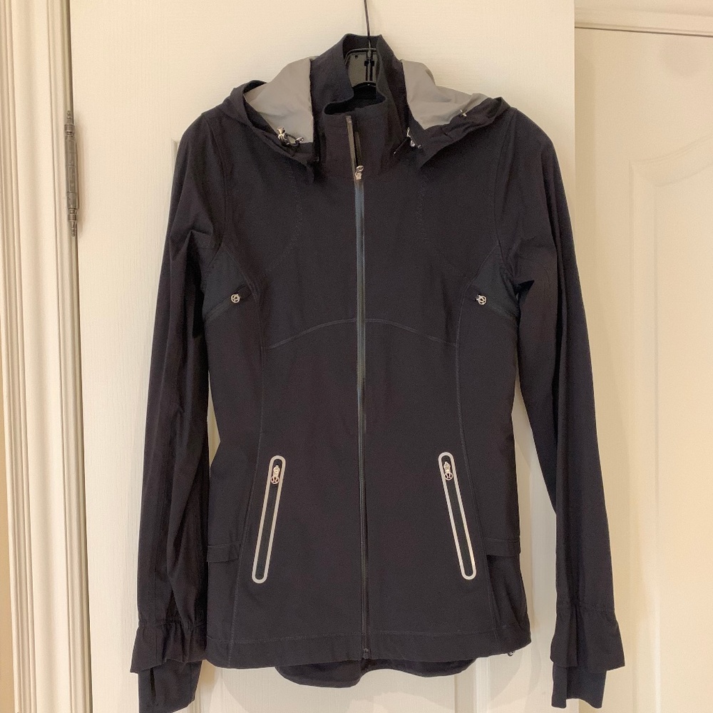 Lululemon Running Jacket, Size 4, Black